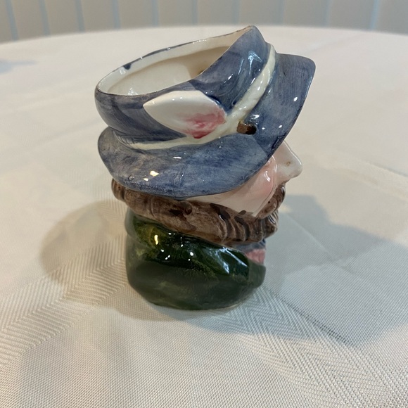 VINTAGE TOBI SM CUP 2 1/2 inches tall - Picture 6 of 6